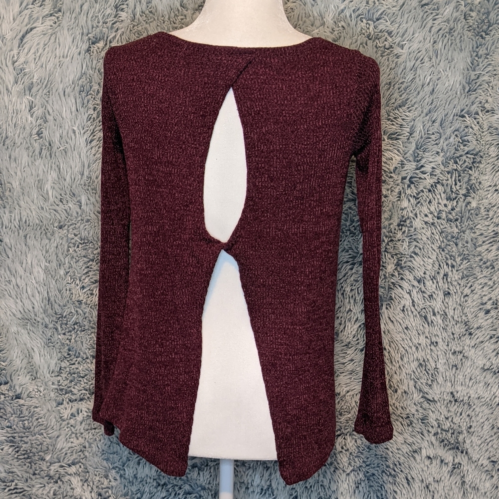 2/$30 American Eagle ☆ Women's Maroon M Knit Twist Back Round Neck Flare Sweater - Picture 9 of 10